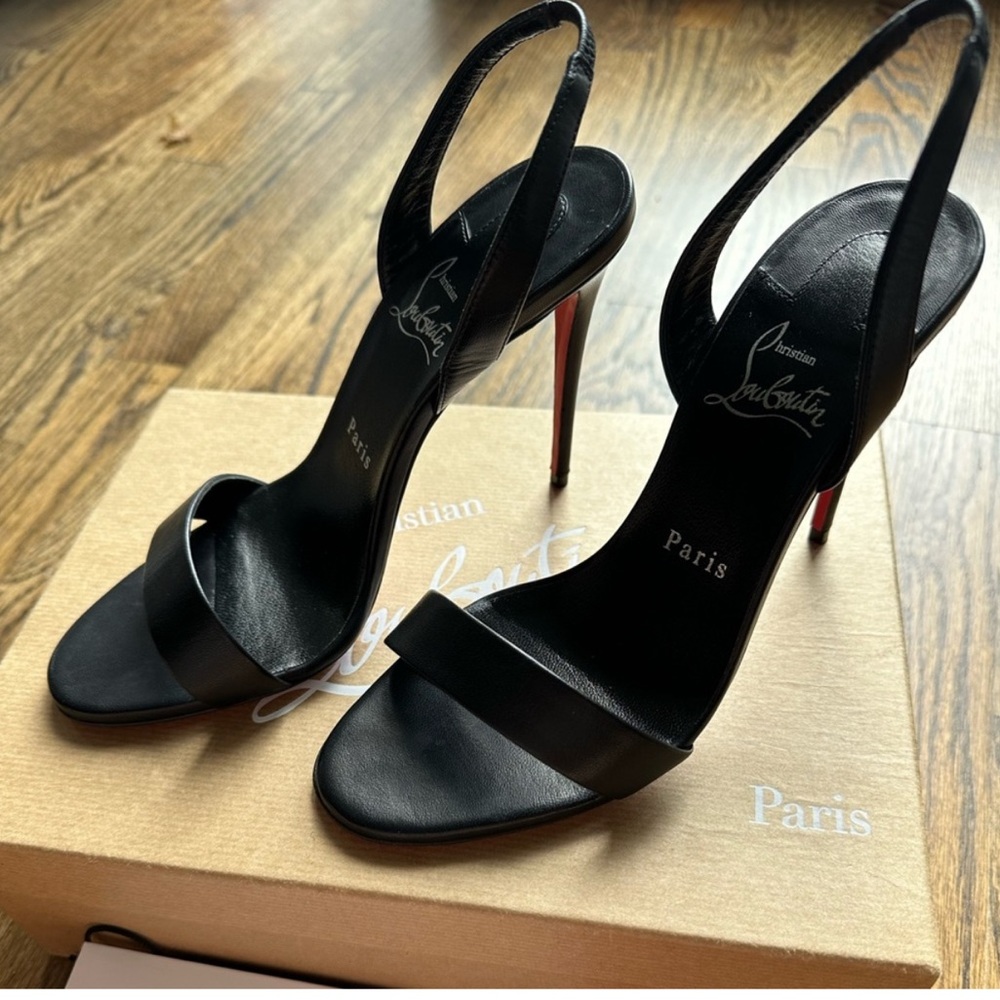 Sautonter
O MARYLIN 100
MATERIAL: KID/LINING
COLOR: BLACK/LIN BLACK